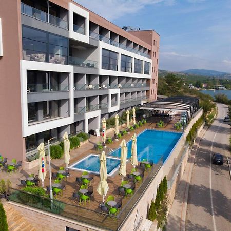 Glorius Hotel Veles Bagian luar foto