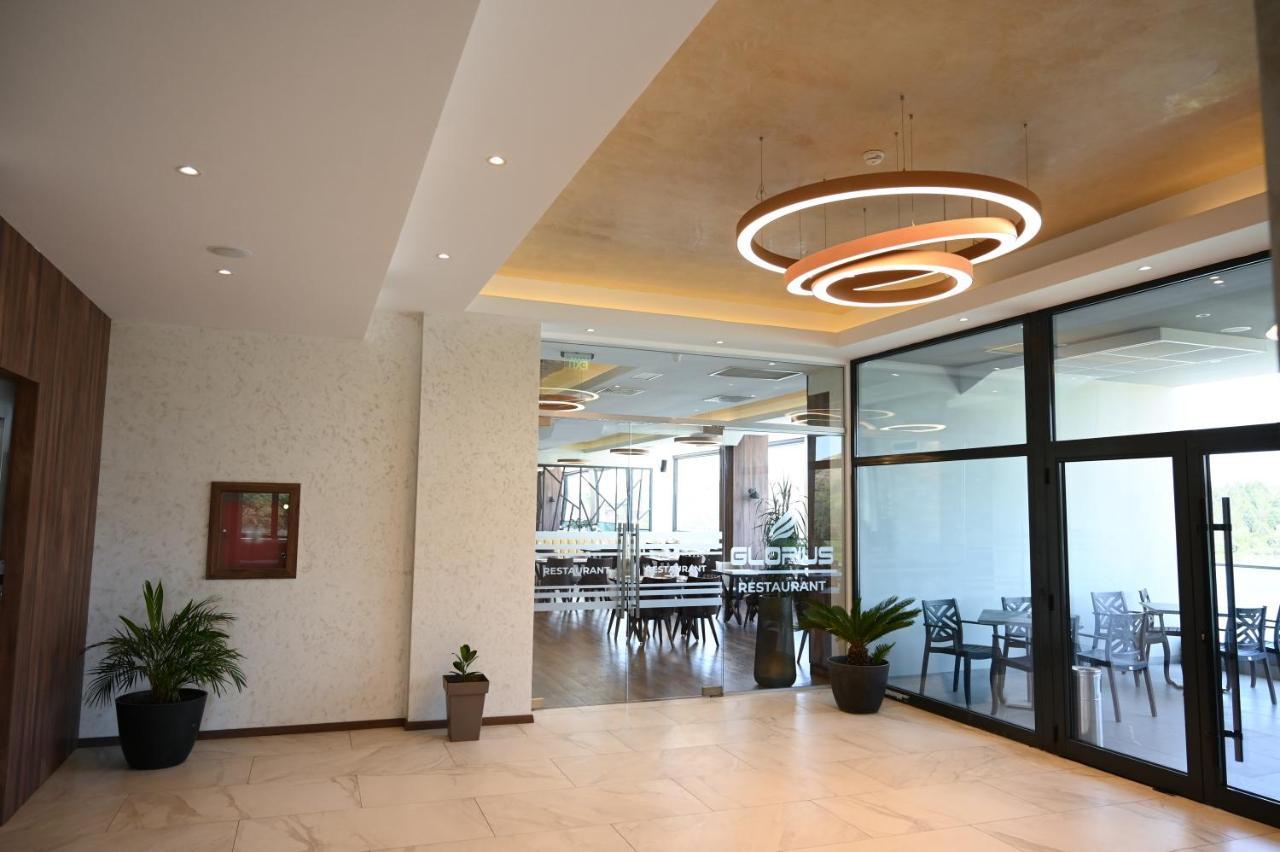 Glorius Hotel Veles Bagian luar foto