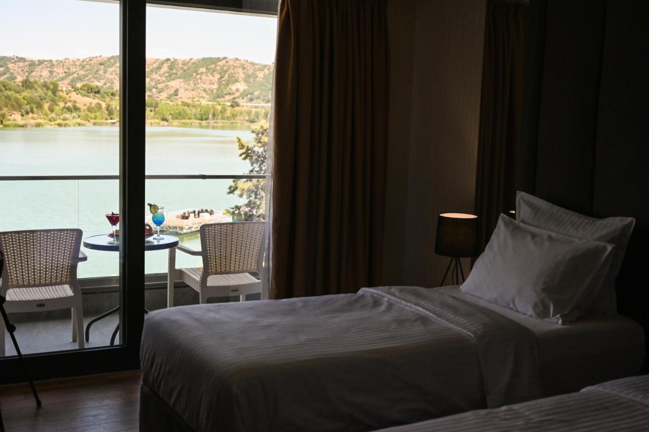 Glorius Hotel Veles Bagian luar foto