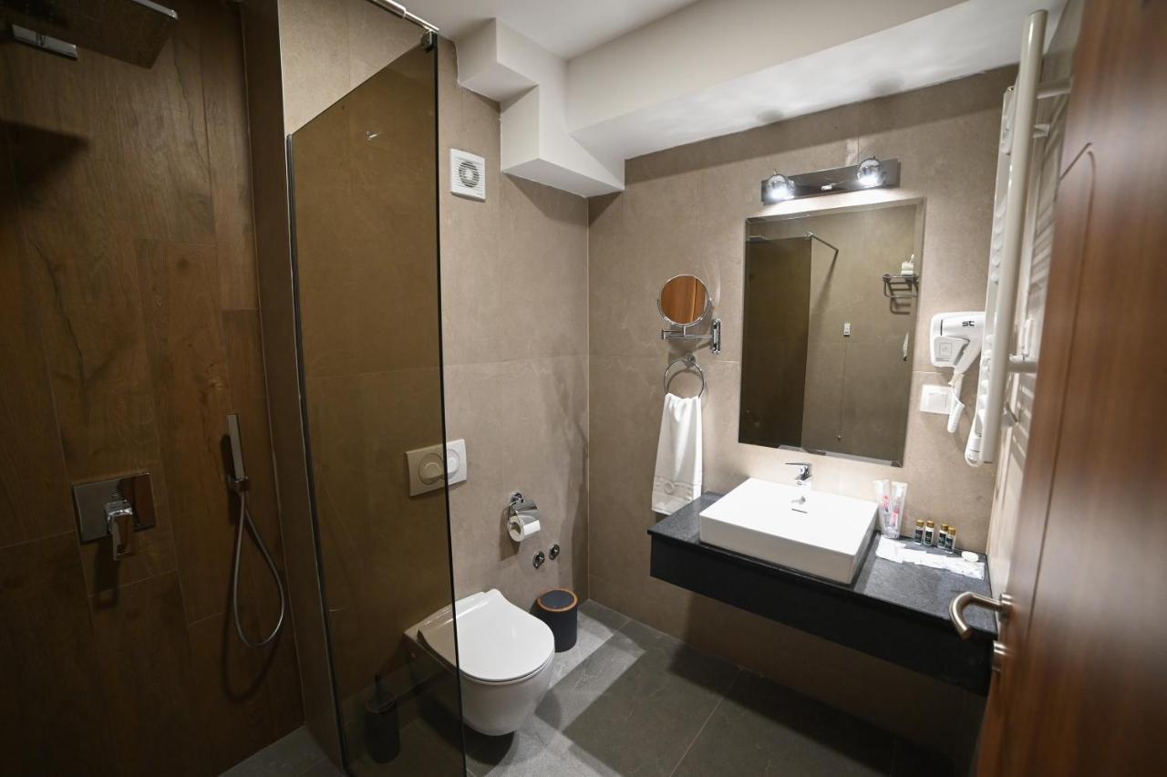Glorius Hotel Veles Bagian luar foto