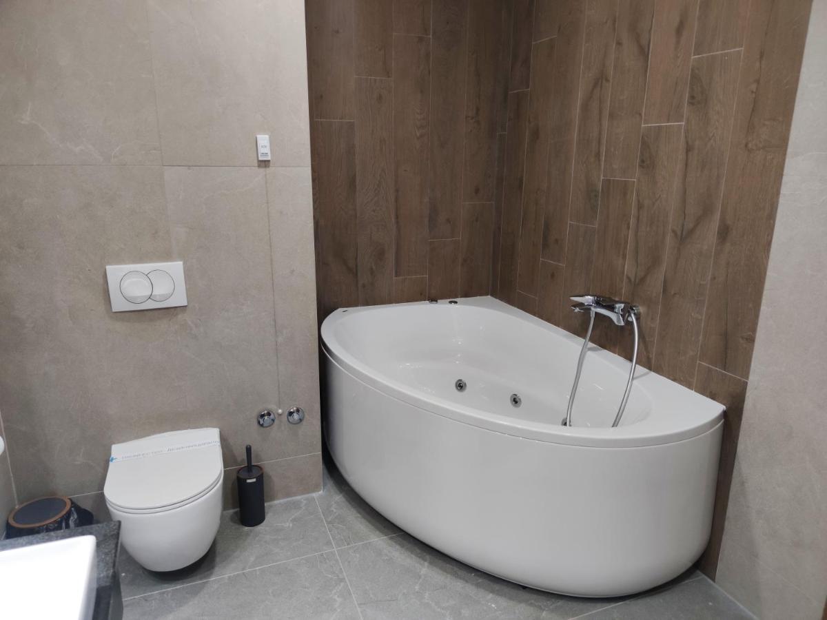 Glorius Hotel Veles Bagian luar foto