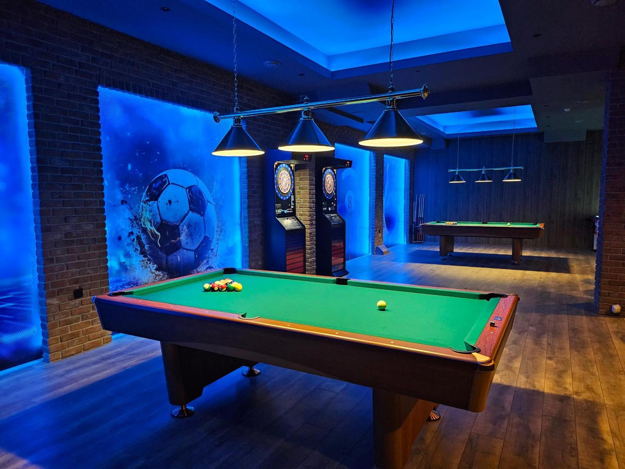 Glorius Hotel Veles Bagian luar foto