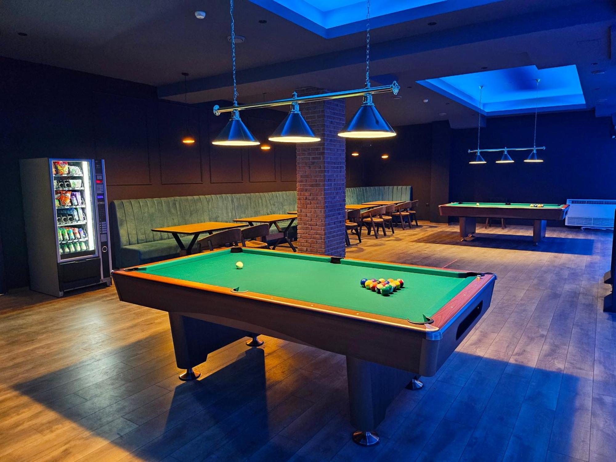 Glorius Hotel Veles Bagian luar foto